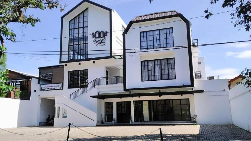 Bianco Costel Hotel Bogor Exterior foto